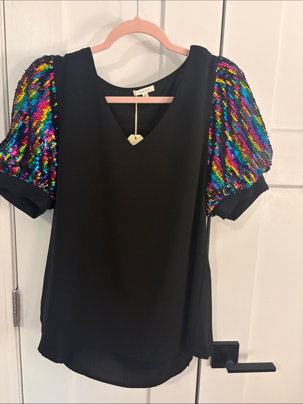 NWT Jodifl Sequins Puff Sleeves Top - Black